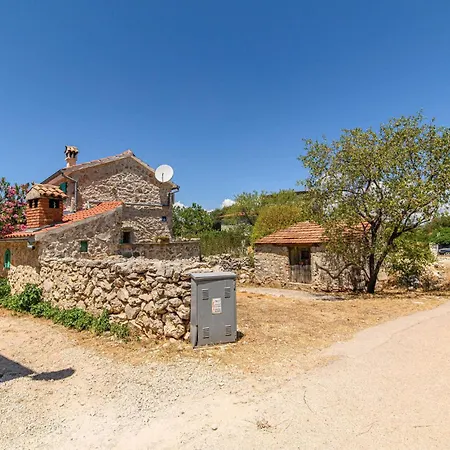 One-bedroom With A Fireplace 03 度假居 *