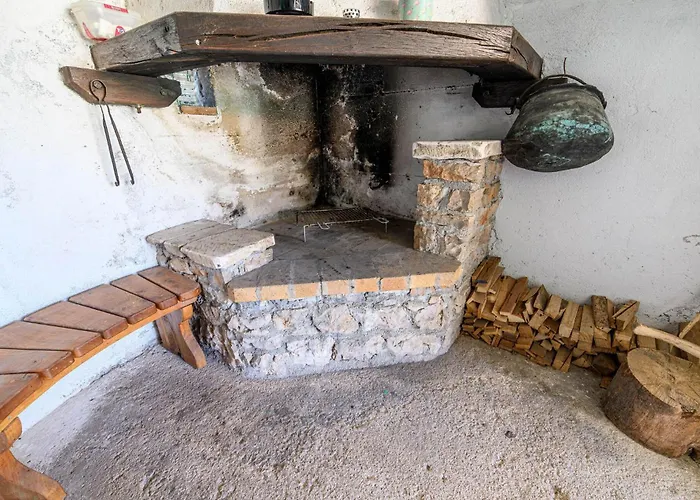 One-Bedroom Holiday Home Jadrija With A Fireplace 03 Vikendica